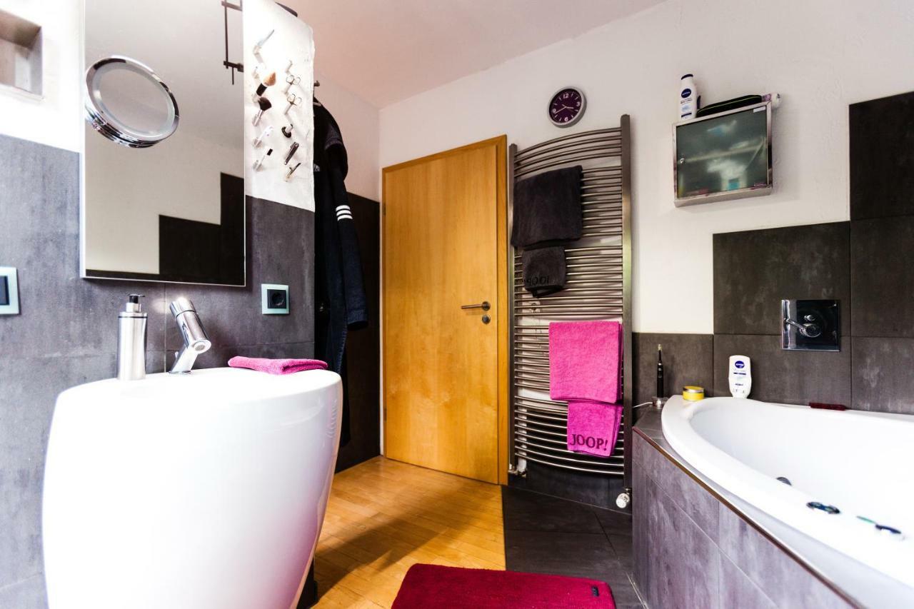 Paradies In Dortmund Bagian luar foto